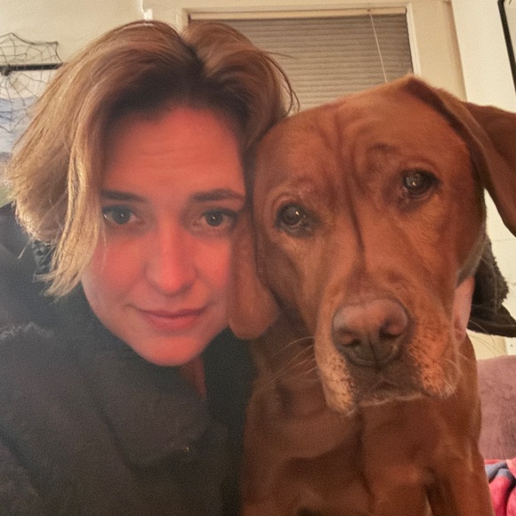 Meet your Posher, Christie - Picture 1 of 1